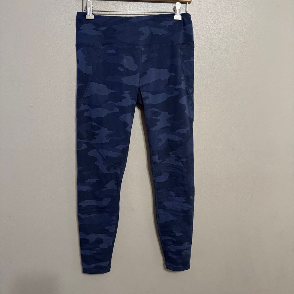 Sweaty Betty Power Workout Leggings in a blue camo print size medium